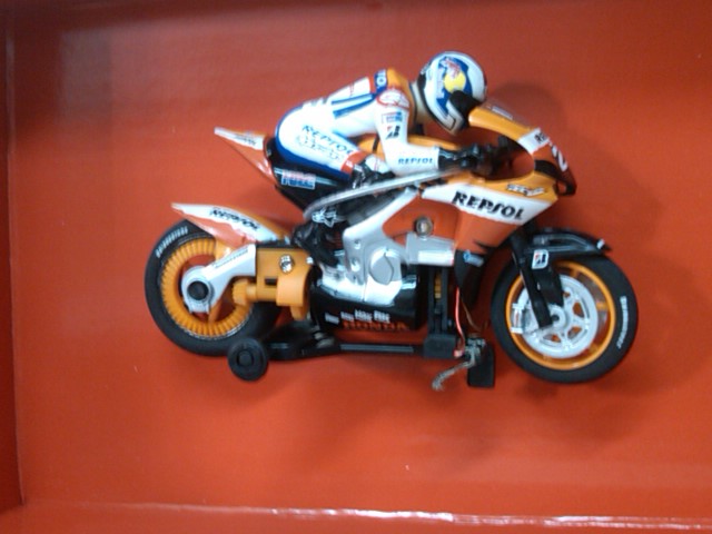 scalextric compact moto scalextric compac dani pedrosa
